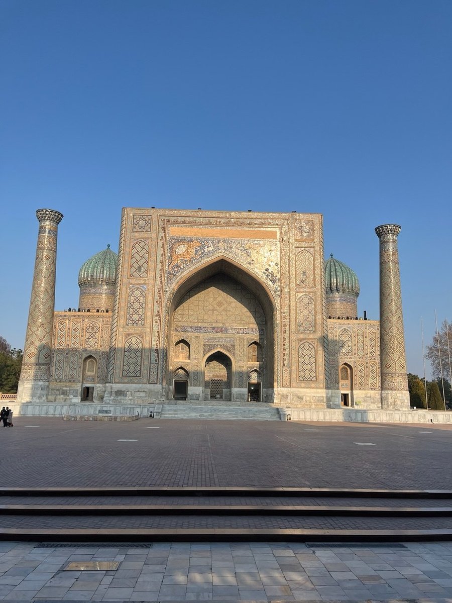 Ширдор мәдрәсәсе. Сәмәрканд