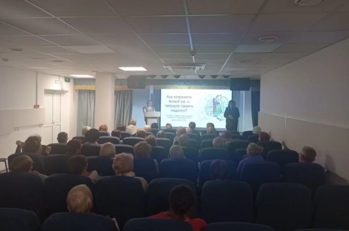    Пожилым иркутянам рассказали, как сохранить ясность ума