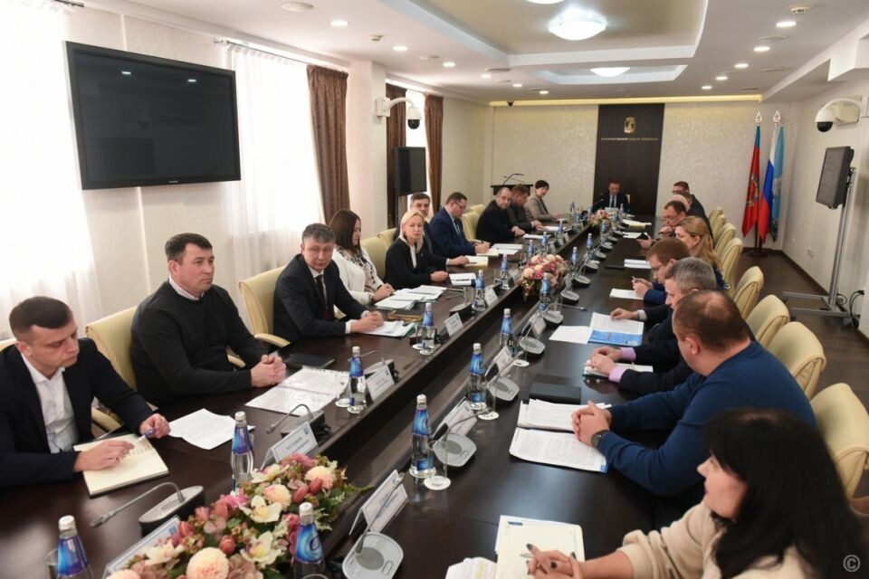    Совещание по вопросу сбора ТКО. Источник: barnaul.org