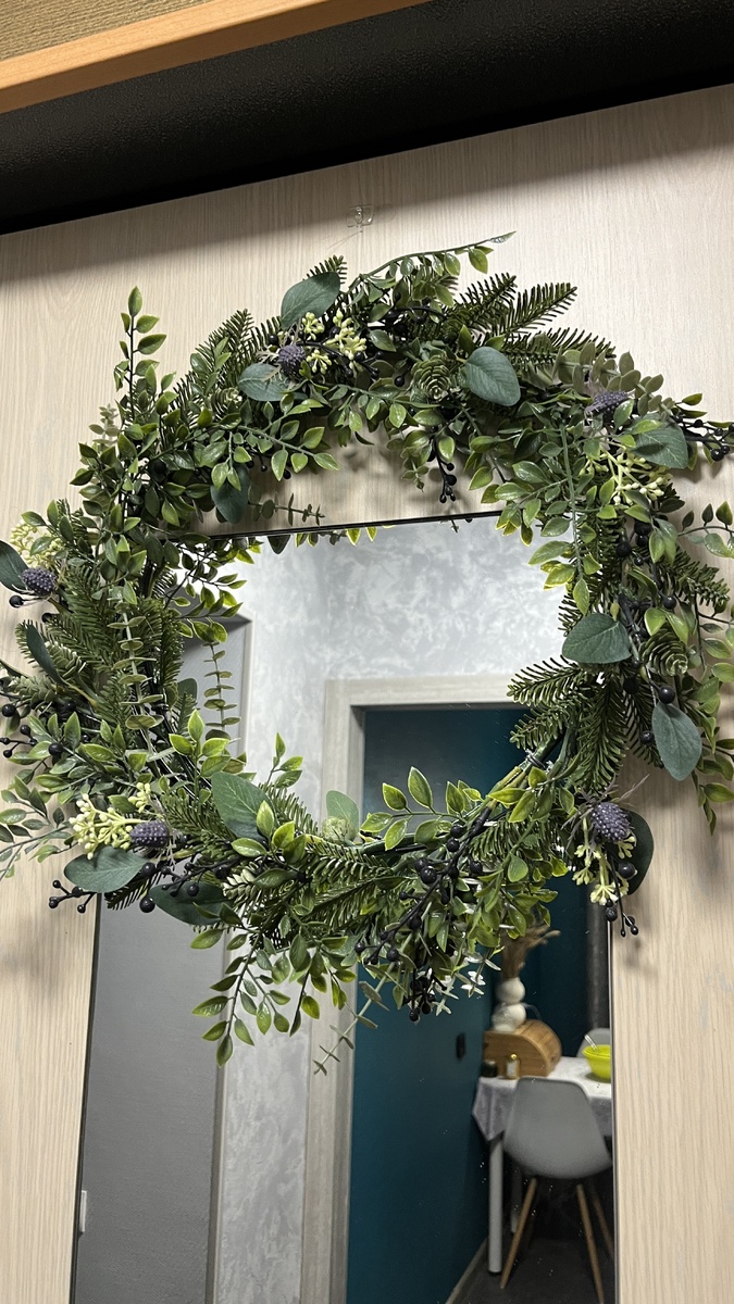 В коридоре на входной двери 🚪 