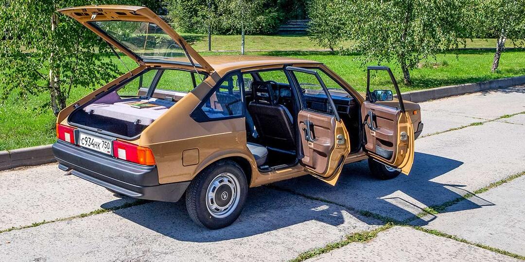 Москвич-2141 первых выпусков: какие на него были надежды!