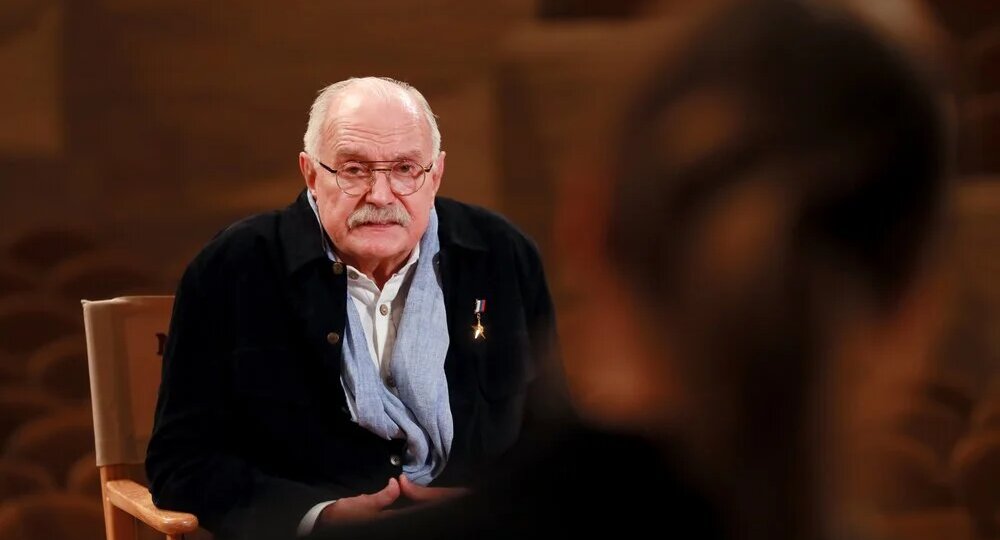 "Страна Рублёвка" получила удар от Никиты Михалкова