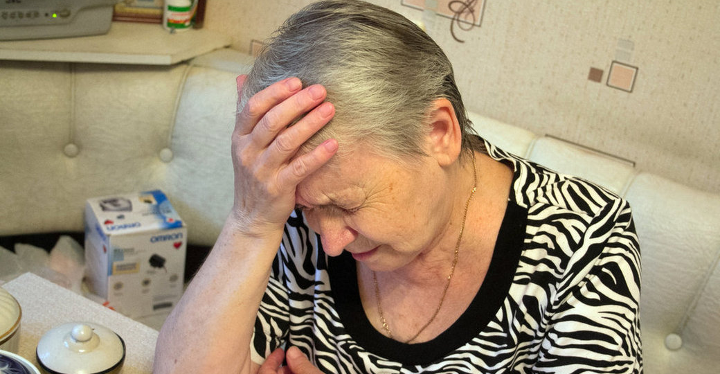 «Я боялась кредитов, а лишилась квартиры». Как одна звёздочка в СМС оставила пенсионерку без жилья