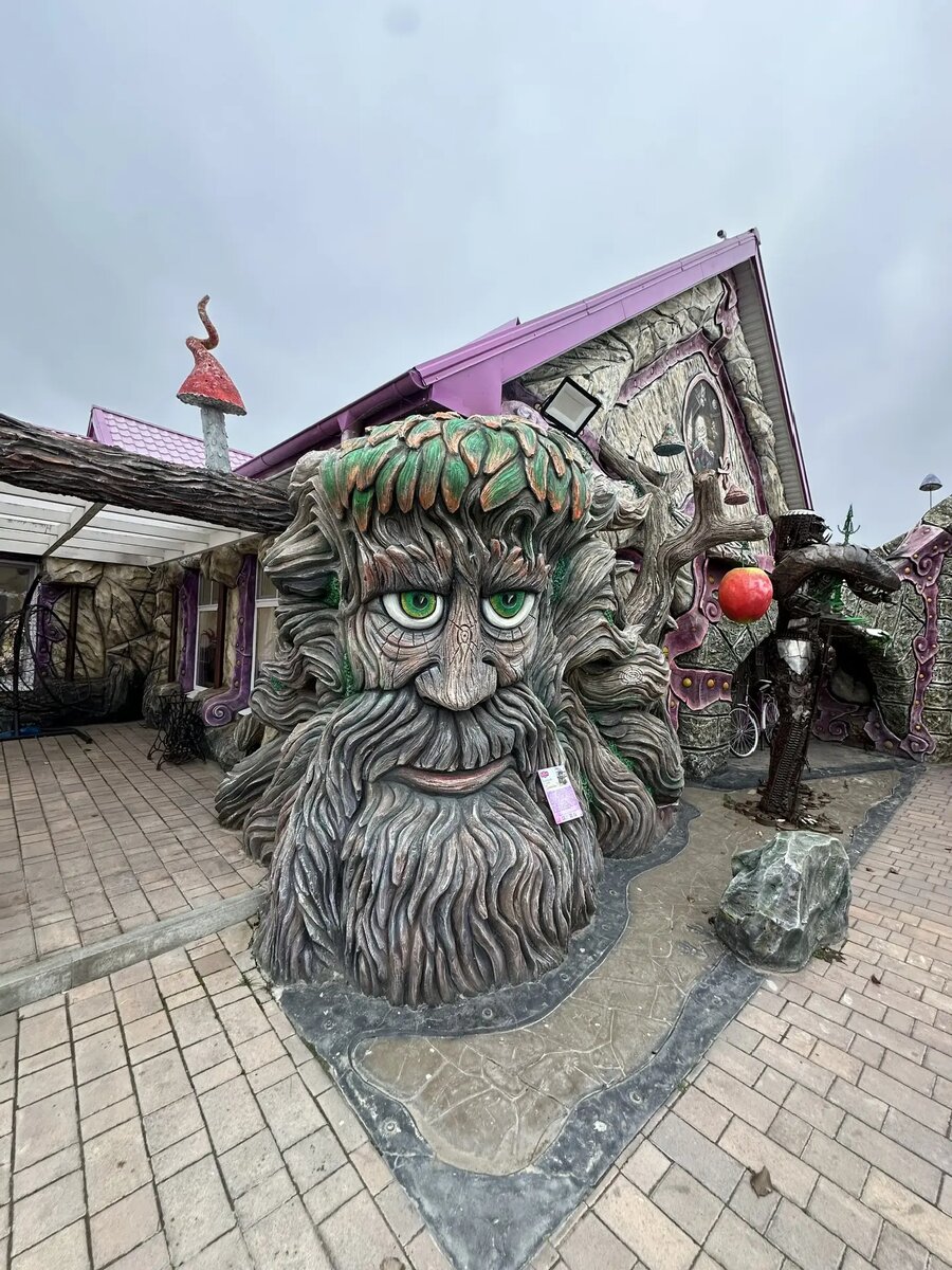 Очень необычное и интересное место