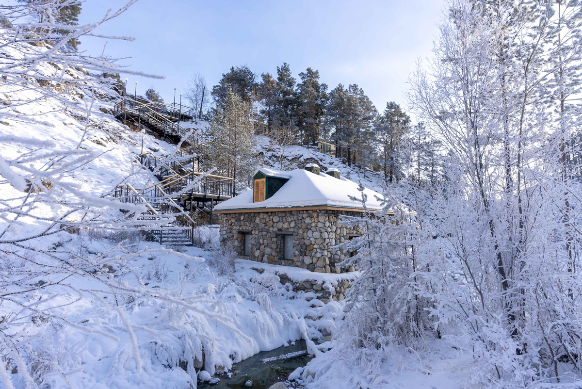 Горячий источник Алла