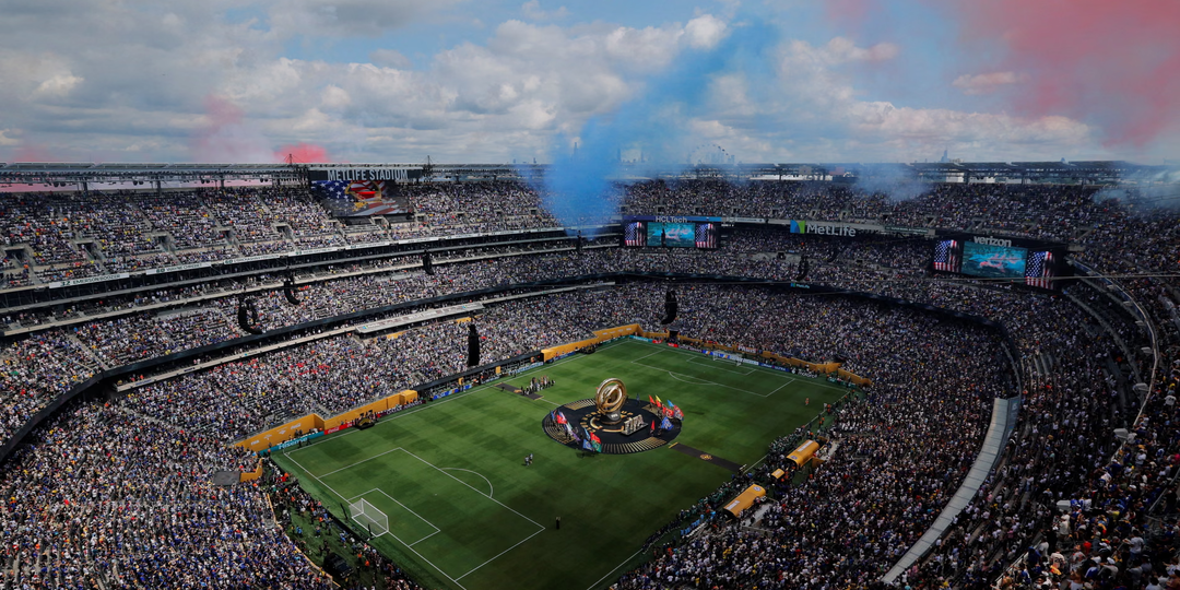 ФИФА призвала прекратить продажу билетов на чемпионат мира после «монументального предательства» по отношению к болельщикам