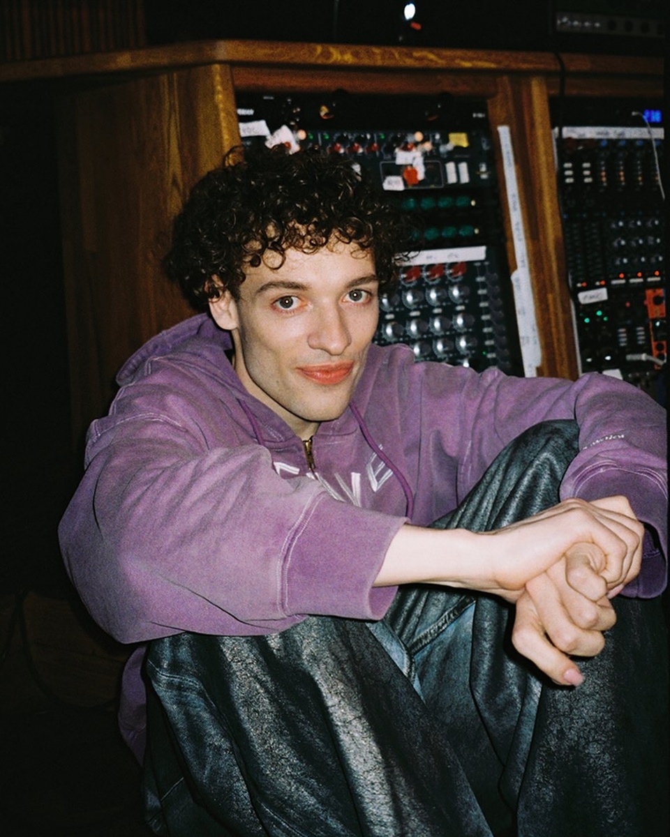    Nemo из Швейцарии отказался от трофея «Евровидения»Соцсети Nemo