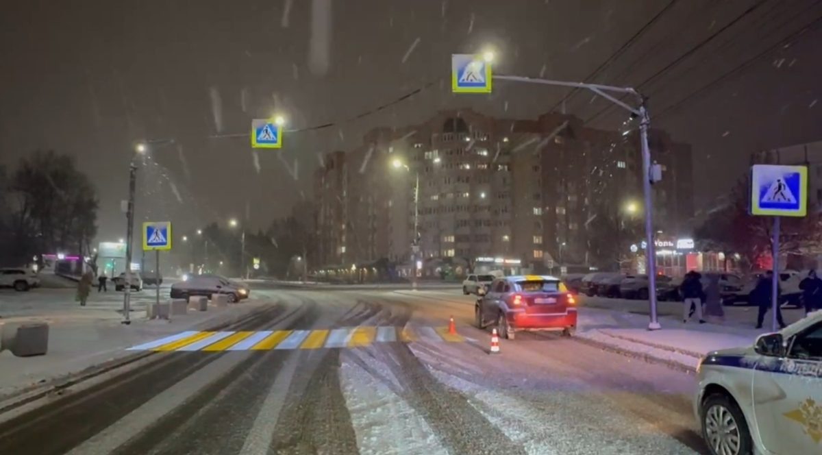    Авария произошла вчера, 11 декабря, в 19:08 на улице Красные Зори, 7Б в Выксе