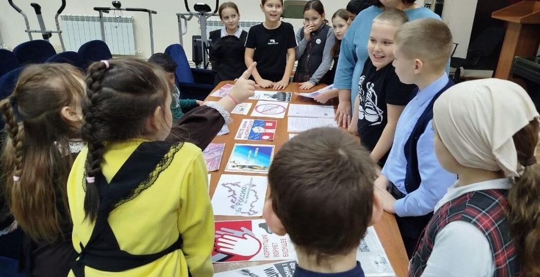 В Кулангинском сельском поселении работники культуры провели беседу для учащихся 2-4 классов на тему «Коррупция — проблема современности»
