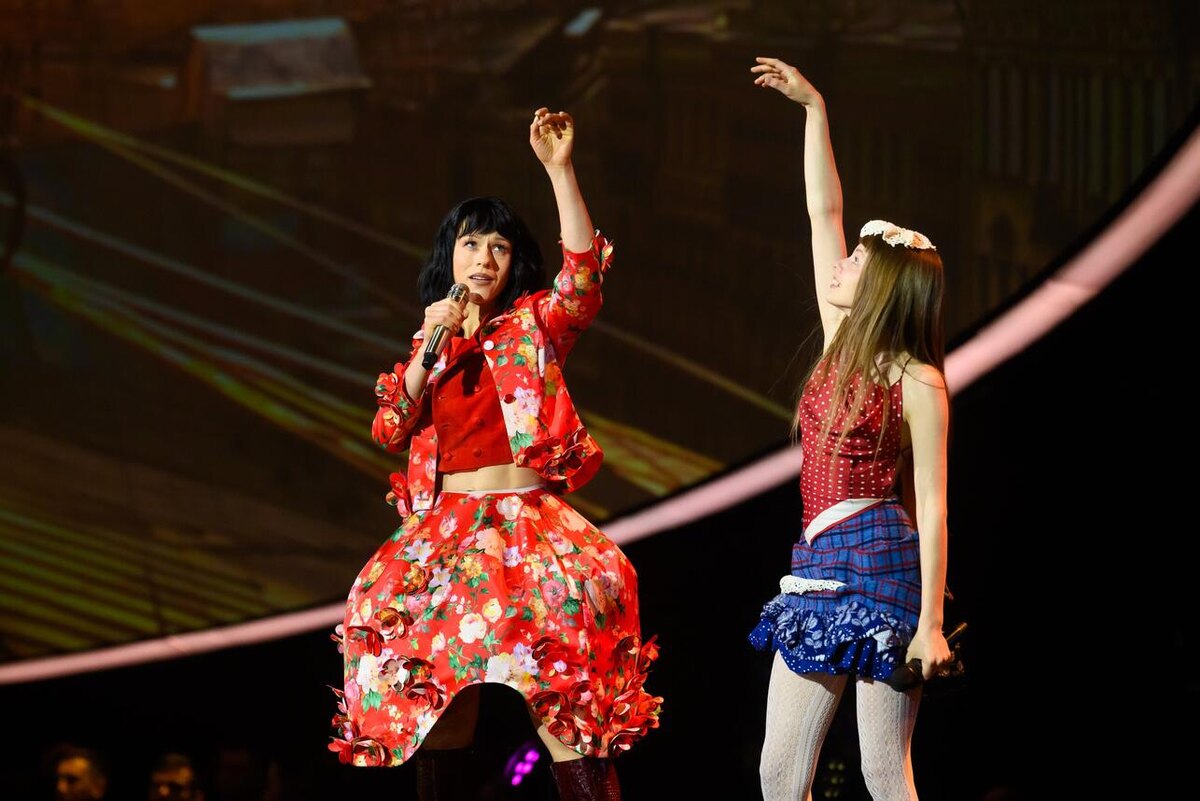    IOWA и Екатерина Минаева на шоу «Синяя птица» телеканал "Россия"