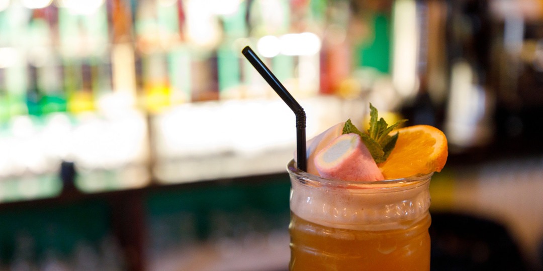 В Госдуме хотят ужесточить штрафы за покупку алкоголя детям