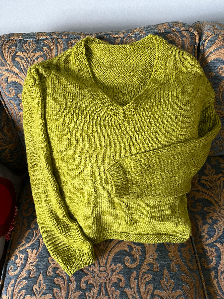 Мой новый свитер! Личное фото.