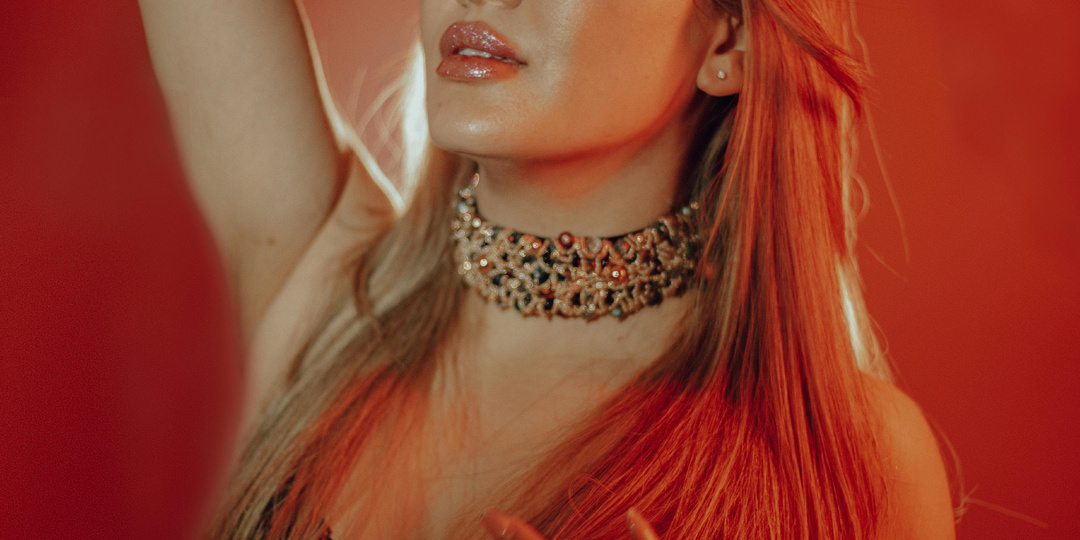 Они провоцируют и ждут вашей злости. А вы ответьте так, что их перекосит