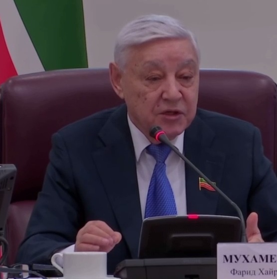    Фарид Мухаметшин. Кадр трансляции заседания Госсовета Татарстана