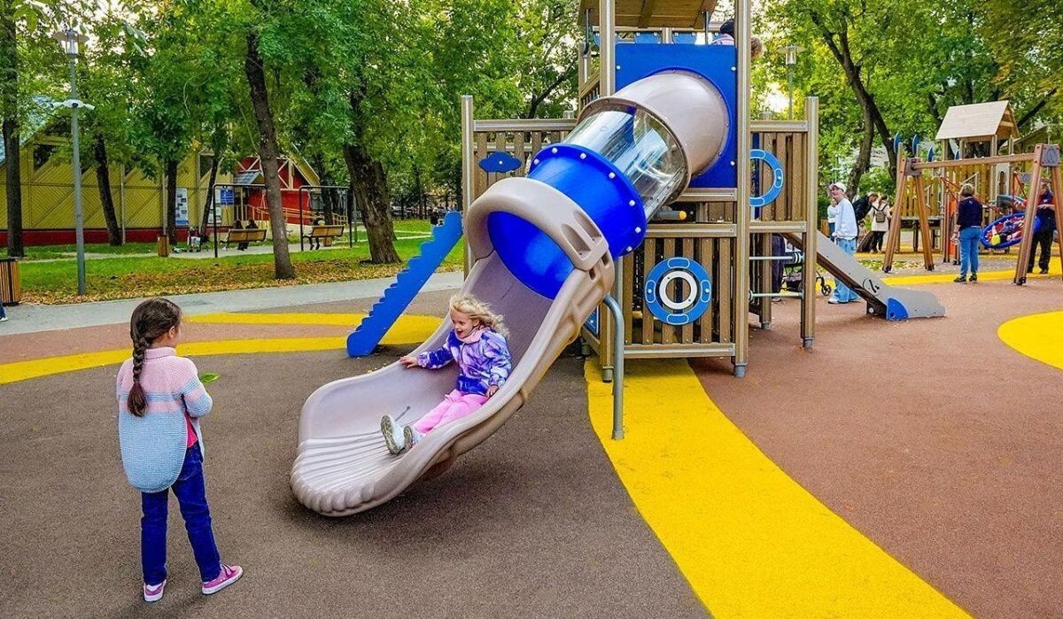    Детская площадка. Источник: mos ru Автор фото: Пресс-служба Мэра и Правительства Москвы