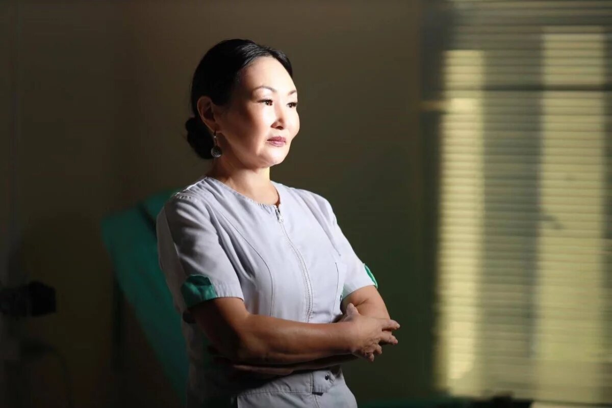    Медсестра из Якутии спасла пассажирку самолёта «Иркутск - Санкт-Петербург»