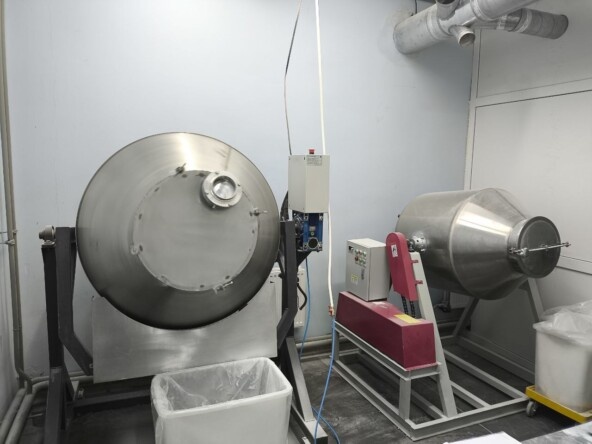 Для того оператор смотрит все ли компоненты к нему пришли и отправляет компоненты в смеситель.