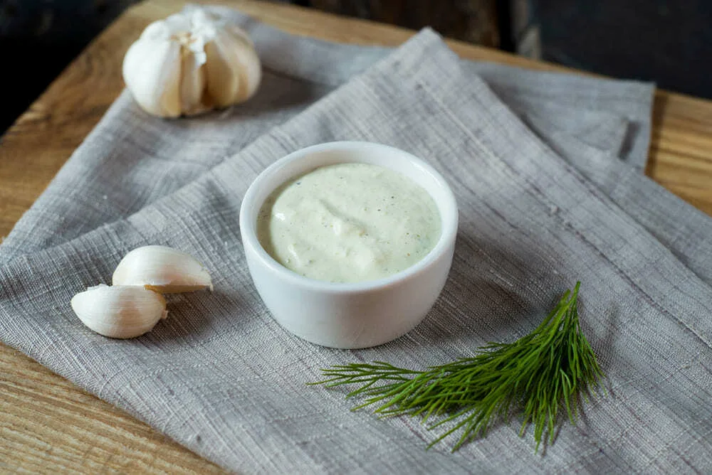 чесночный соус