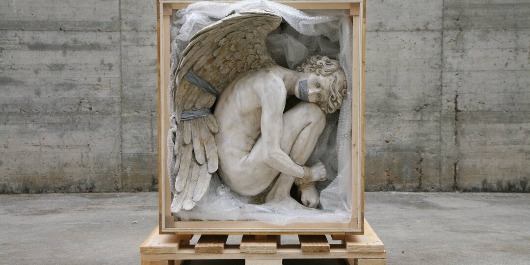 Веревки, кляпы, поддоны и…мрамор