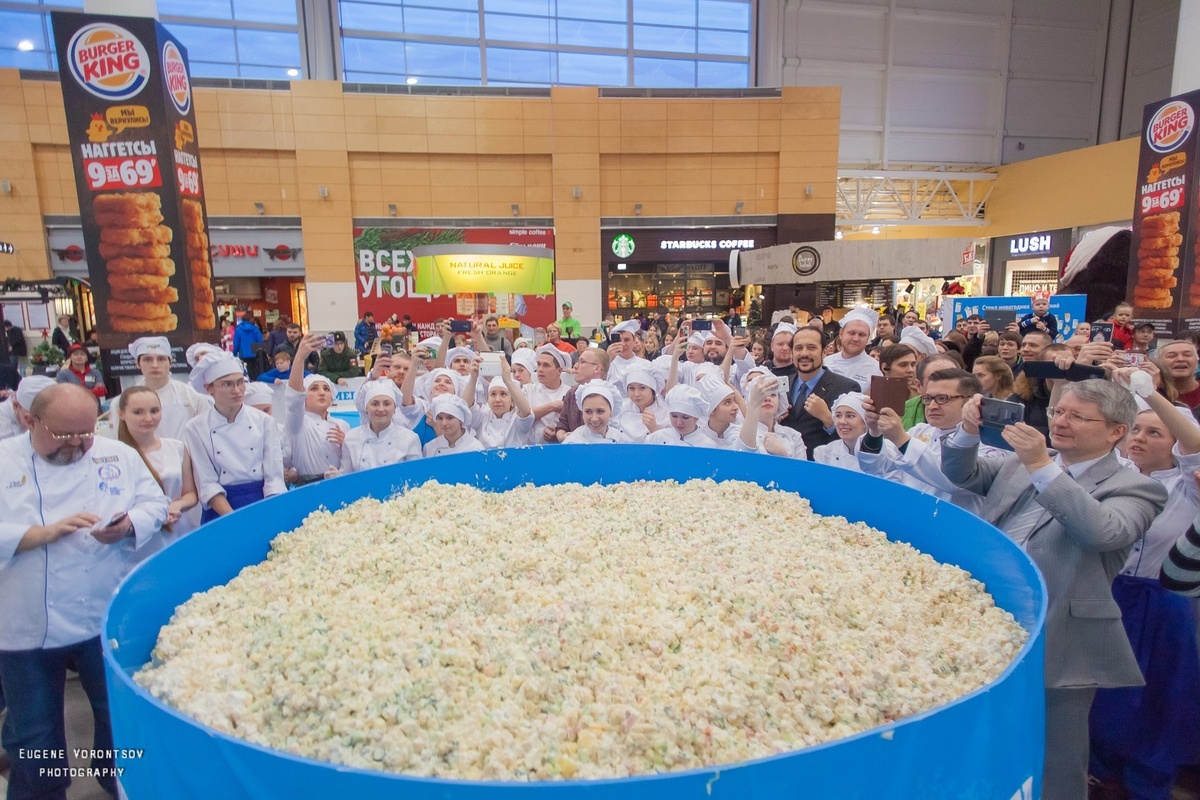 Всем оливье. Ни в чём себе не отказываем