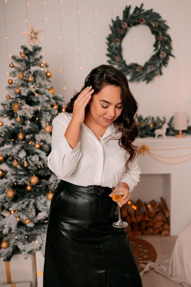 Потомственный бухгалтер. Работаю на совесть, слежу за репутацией. Все истории вымышлены, а совпадения случайны. Чрезмерное употребление алкоголя вредит здоровью 