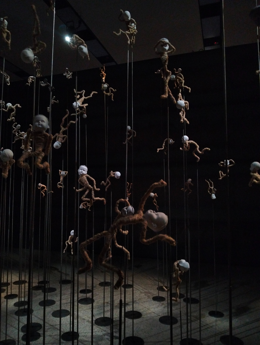 Гриша Брускин. Фрагмент инсталляции