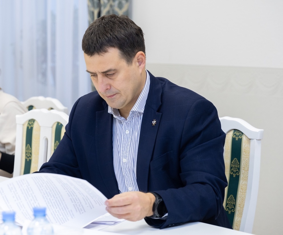 Григорий Фандеев