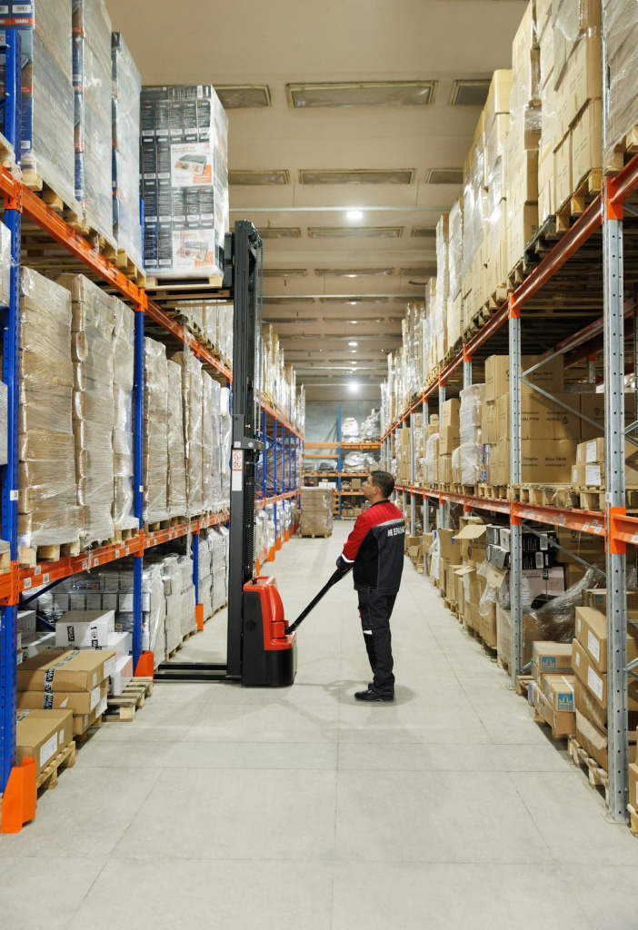 Склад компании ООО "Мераник"