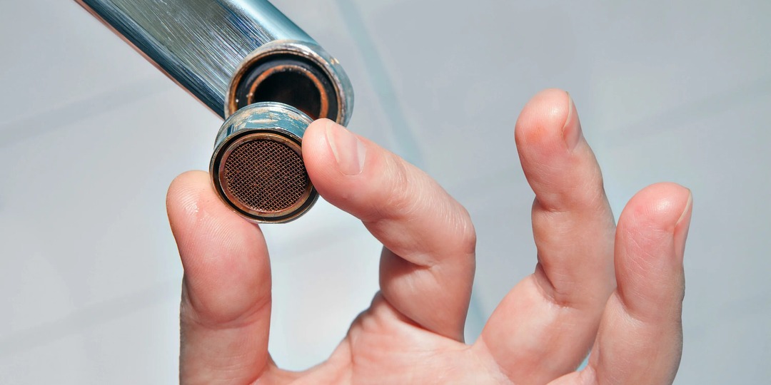 Как очистить кран без разборки и дорогих средств: способ, который должен знать каждый