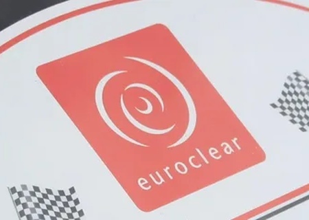    Центробанк подал иск в российский суд к Euroclear с требованием возместить убытки