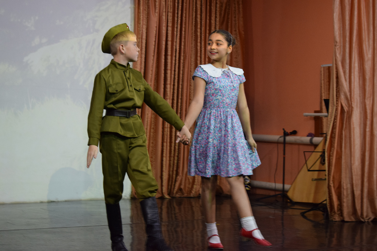 Мирута и Айсу Гашимова покорили зрителей своим танцем.