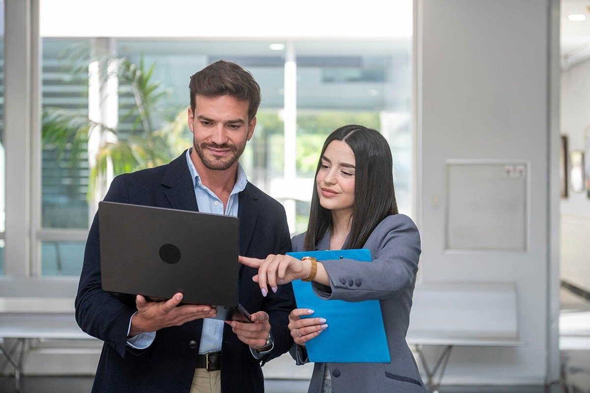 Когда ехать в отпуск? Наша статья подскажет. Источник: Gregorio Reche / Shutterstock / FOTODOM📷
