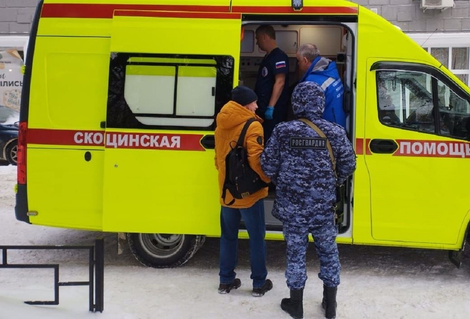    Экипаж получил сообщение о нападении на медиков и оперативно прибыл на место. Фото: Росгвардия по Новосибирской области