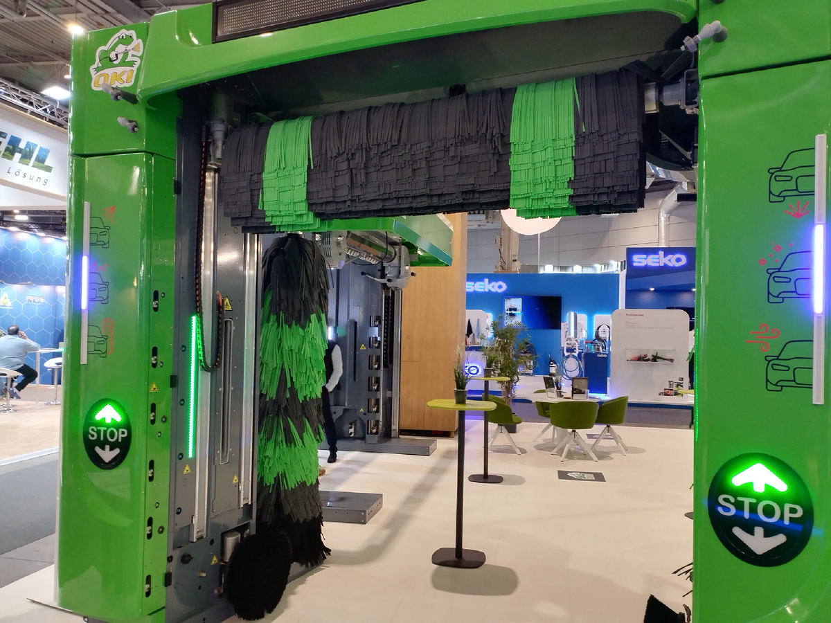 Портальная мойка с вращающимися щётками.