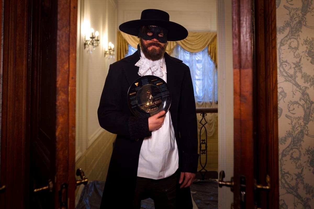 Олег Гаас на съёмках сериала «Дубровский. Русский Зорро»Источник: PREMIER