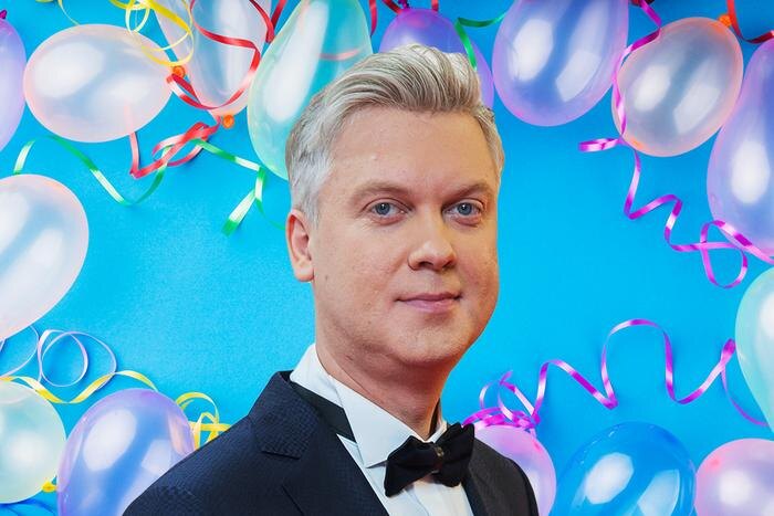 Сергей Светлаков празднует день рождения 12 декабря. Он стал звездой в «Нашей Раше». Обложка © Коллаж © Life.ru, фото © Freepik, © ТАСС / Елизавета Клементьева