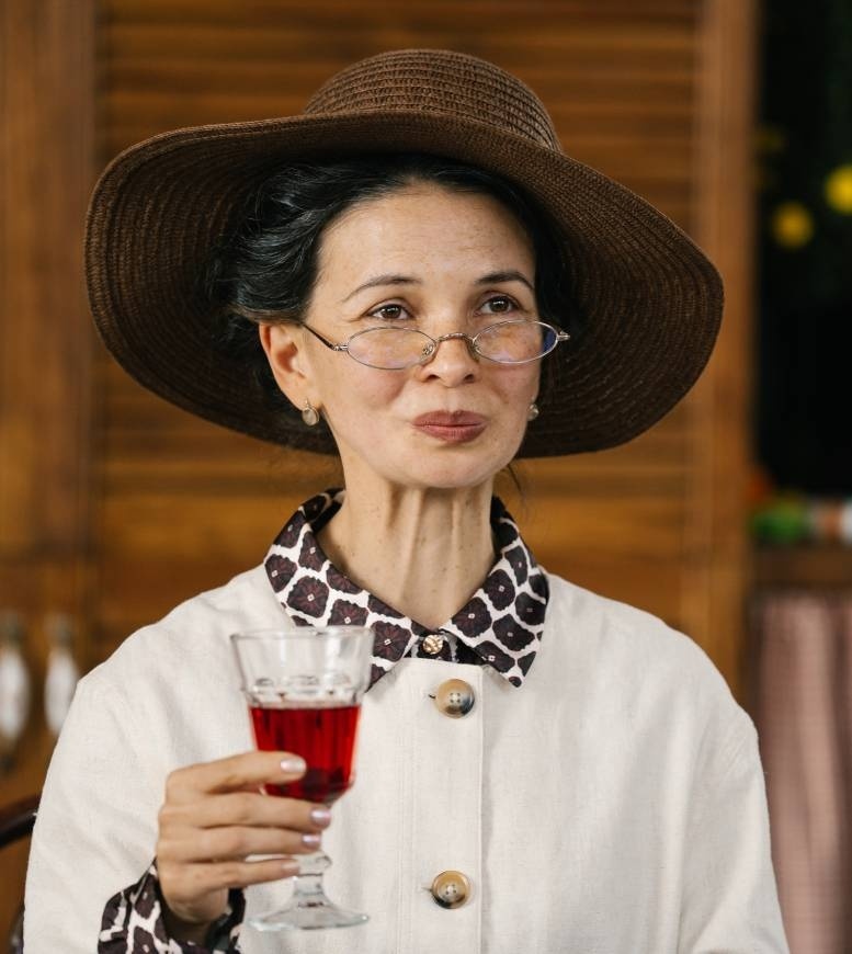    Мария Смольникова в сериале "Праздники"Фото ТНТ