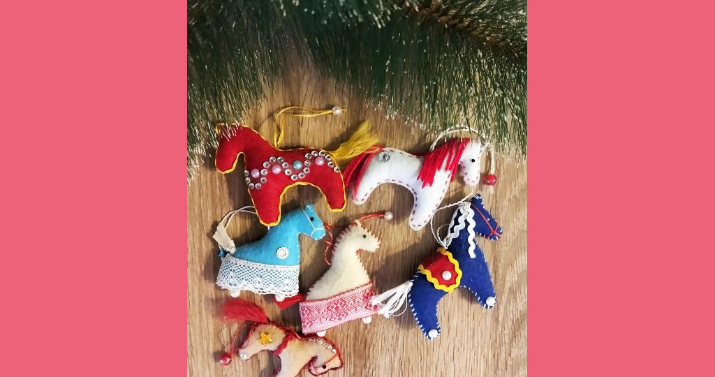 Разноцветные лошадки. Как делать хвост и гриву