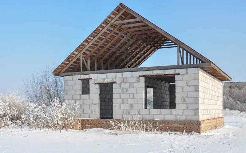 Недострой на зиму: 5 ошибок консервации, которые весной превращаются в дорогой ремонт