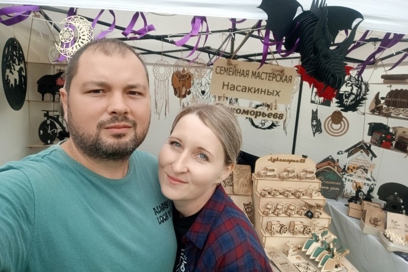 Деревянное творчество: супруги из Тамбова развивают семейное дело