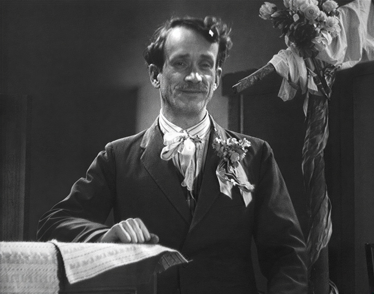 Кадр из фильма «Вражьи тропы», производство киностудии «Мосфильм», режиссёры Иван Правов, Ольга Преображенская, 1935 г.