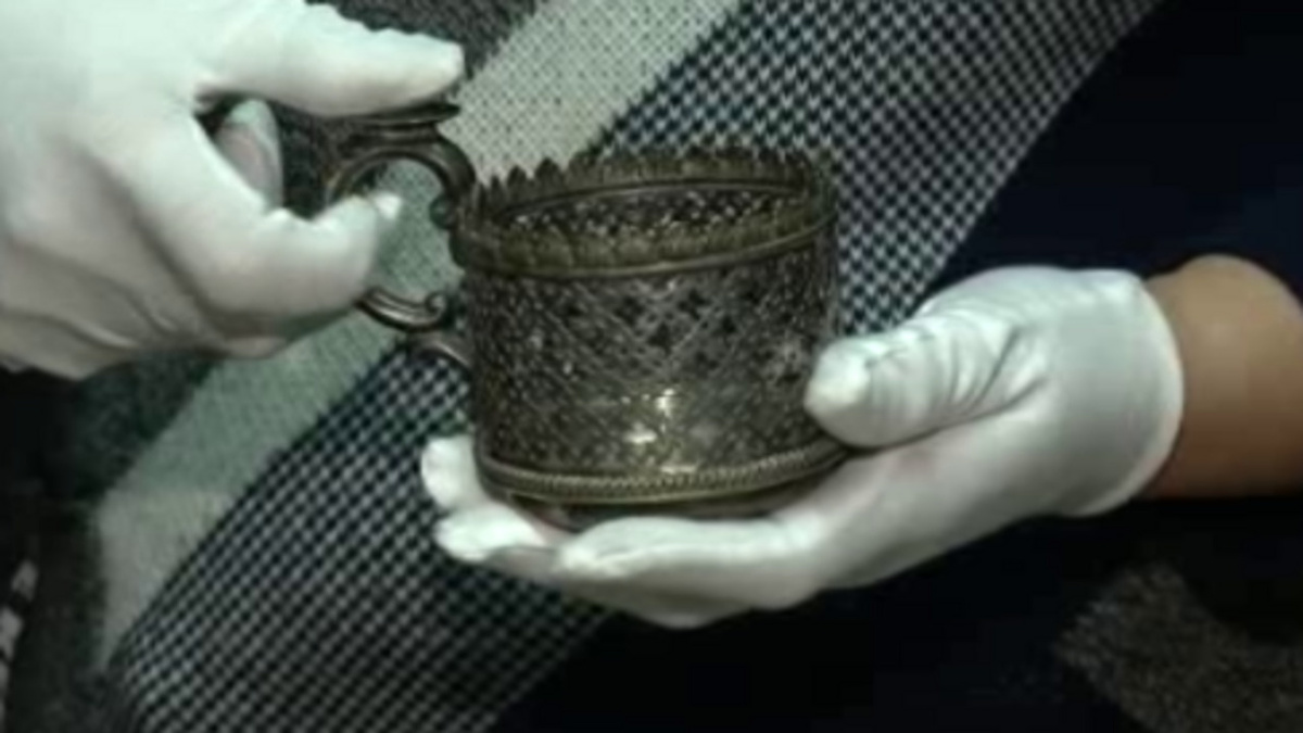    История подстаканников в Курском краеведческом музее