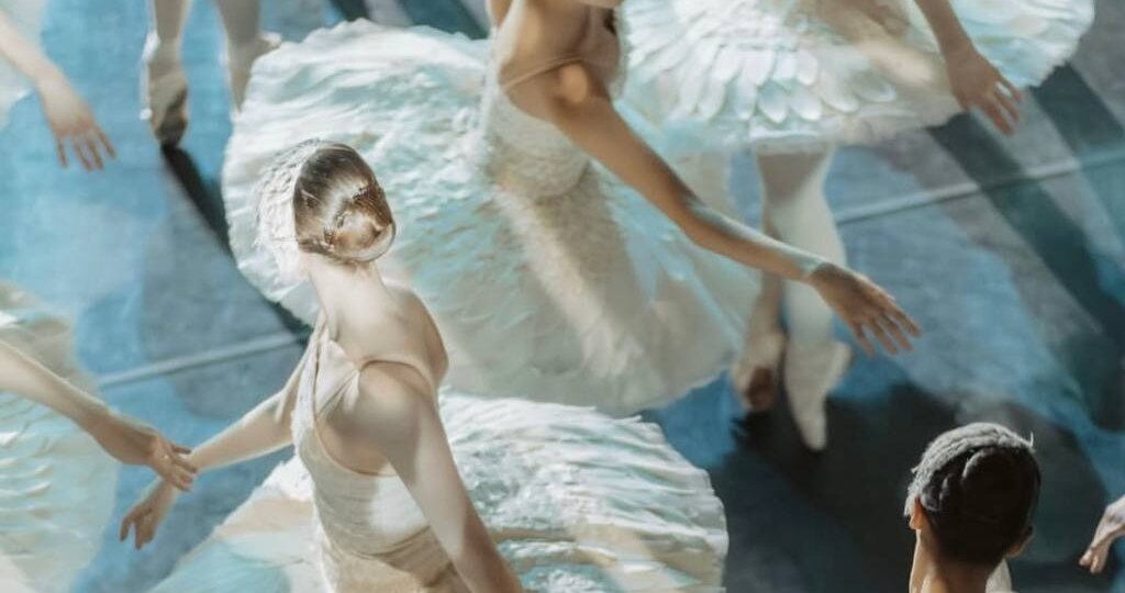 Лучше, чем кадры из фильма «Черный лебедь