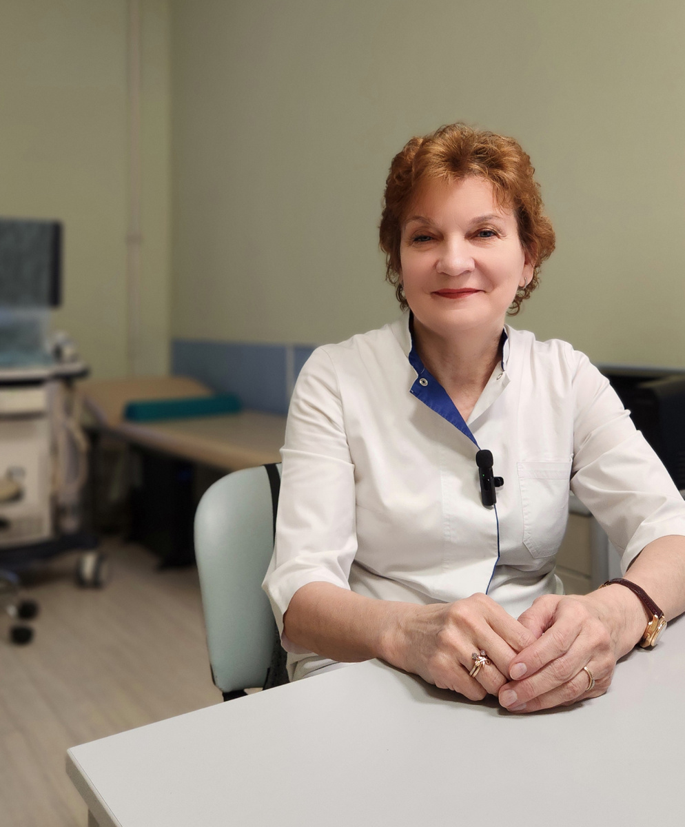 Ревматолог Елена Юрьевна Алексенко на приеме в Клинике СМТ на Московском, 22