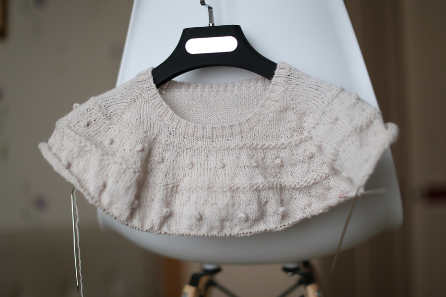 Начало нового свитера из пряжи "Флора" Дропс