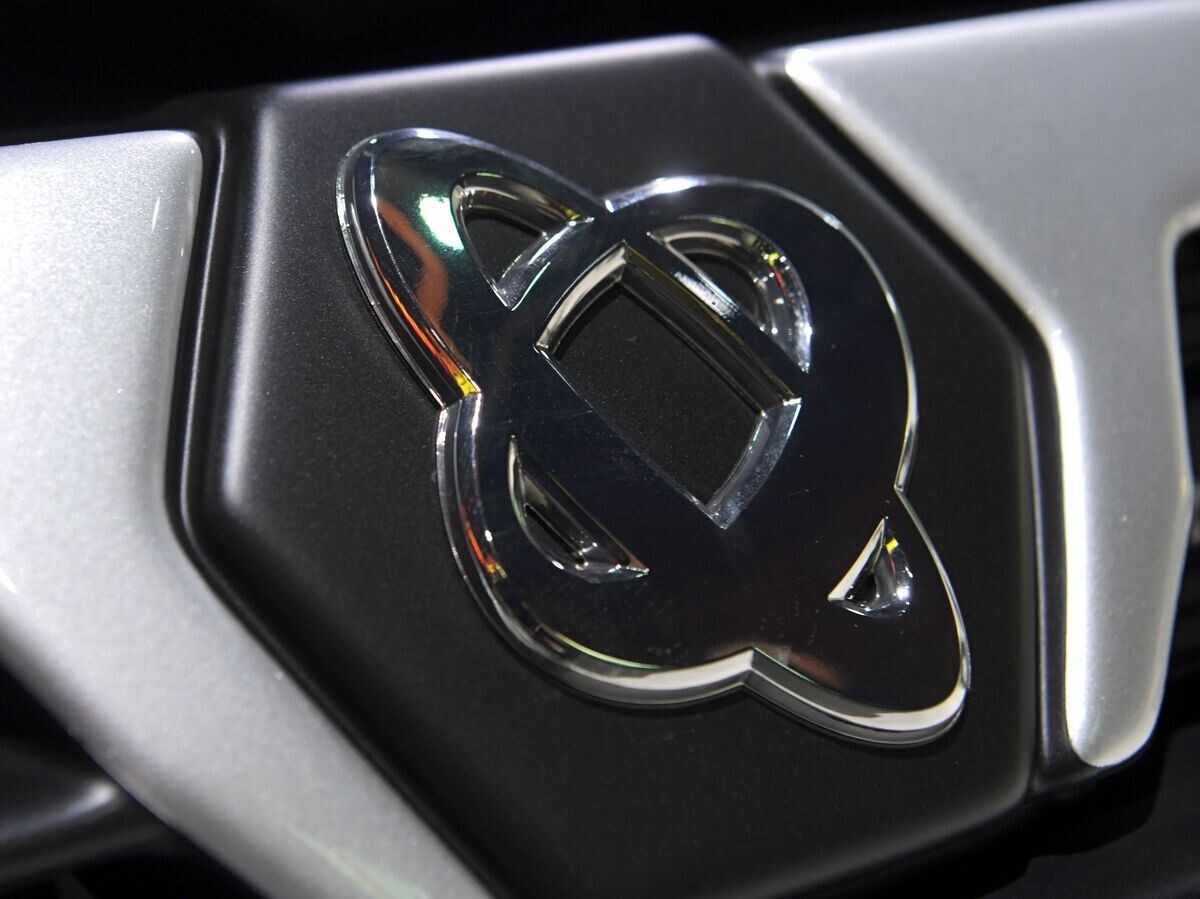    Логотип российской автомобильной компании "Соллерс".© РИА Новости . Алексей Никольский