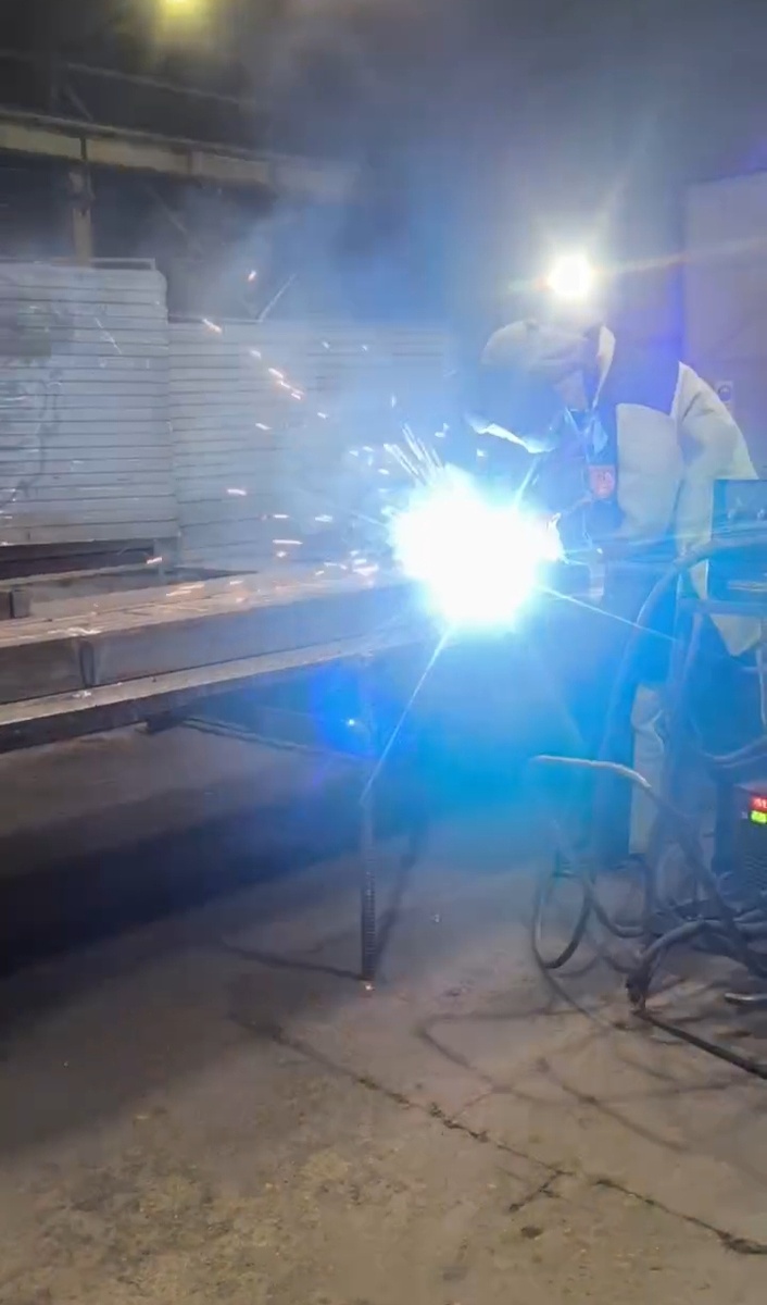 Наверное Артём 