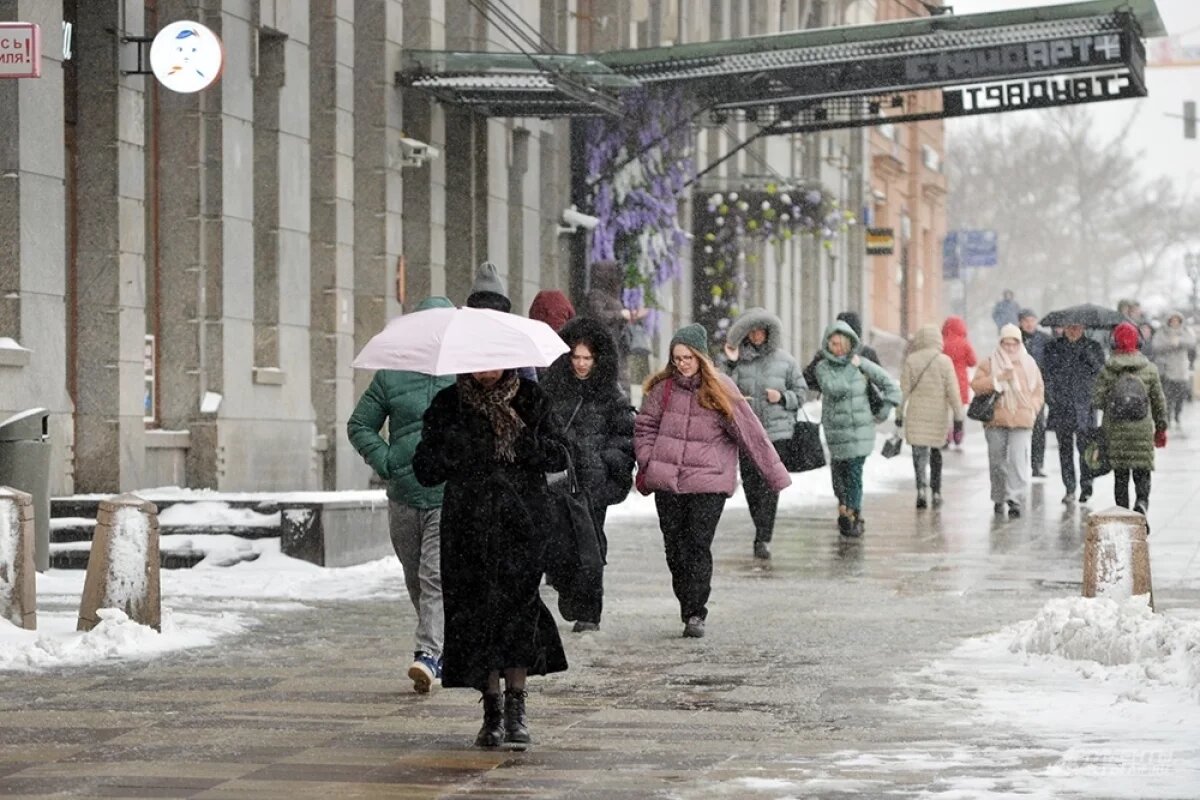    Тёплый период заканчивается стремительно, погода меняется буквально по часам.