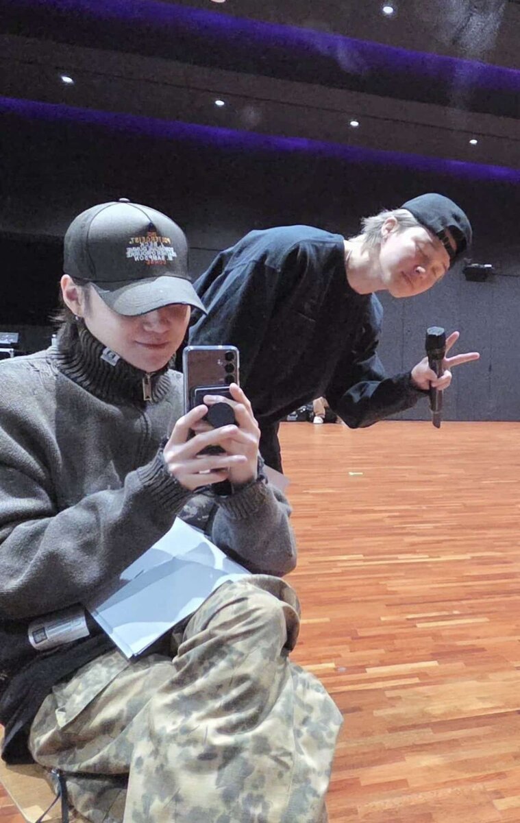    Юнги выложил сторис