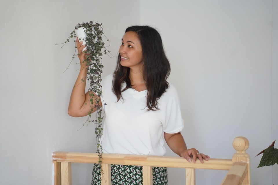    В Ульяновске на Южной девушка потушила вспыхнувший телевизор землей из горшка архив "КП"